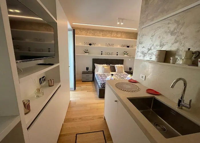 Palazzo Metropolis Guest house 4*