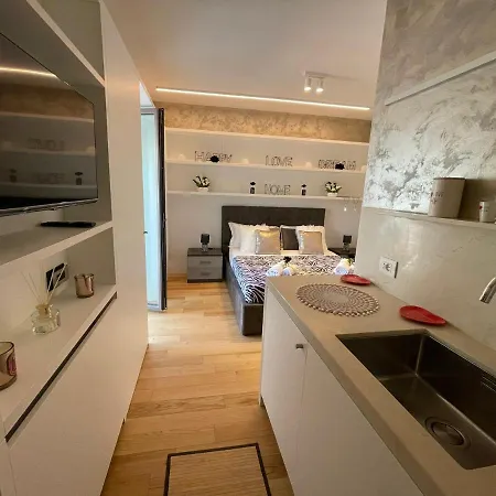 Palazzo Metropolis Pensionat 4*